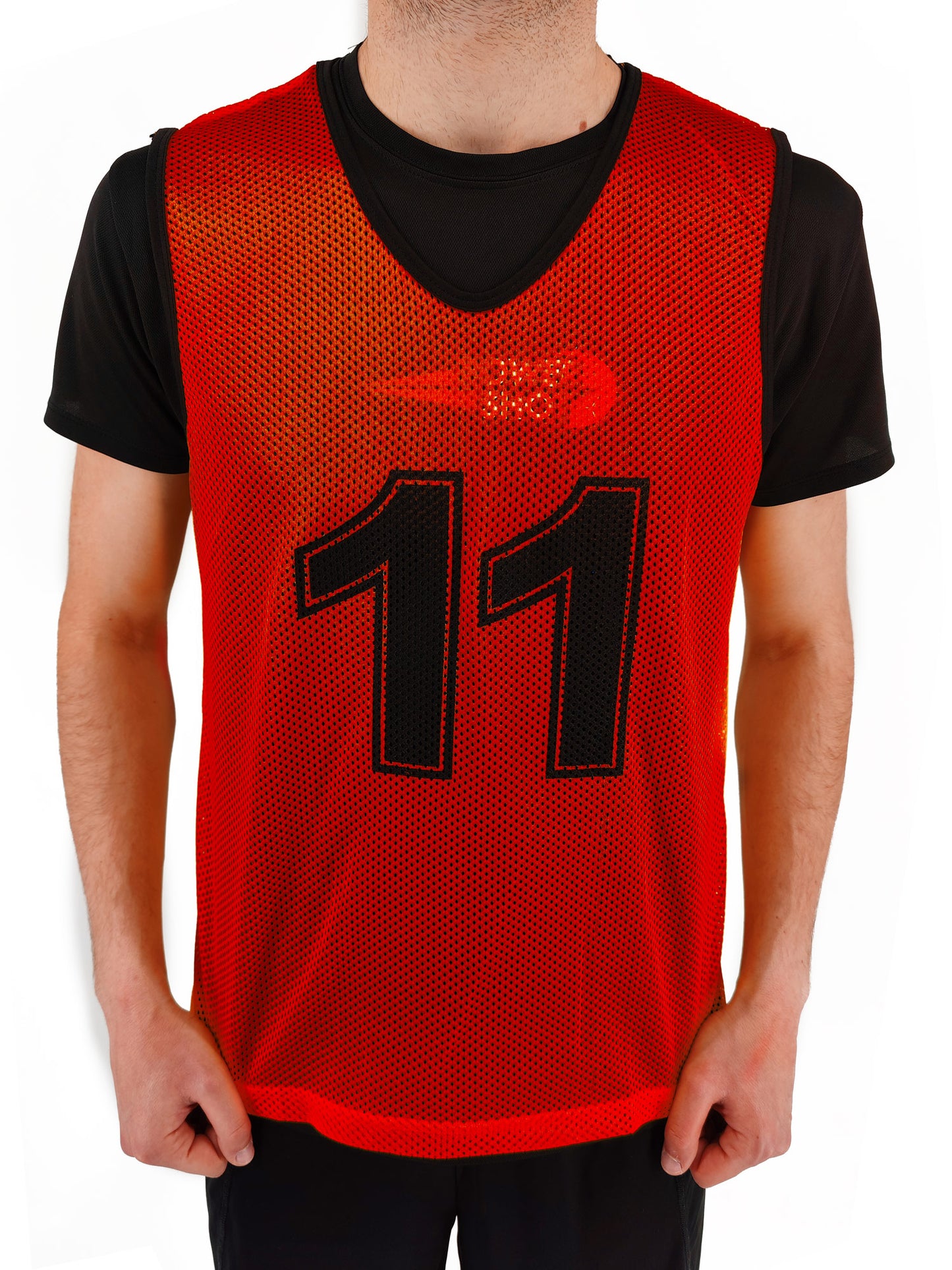Set of 11 numbered vests – red (M/L)