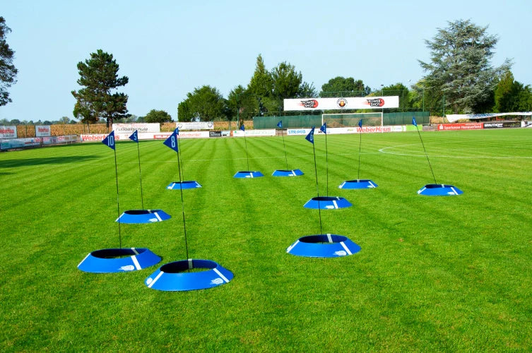 Lag-Din-Egen-Footgolf-Bane-med-Vårt-Sett-av-10-Footgolf-mål Sports Invention AS