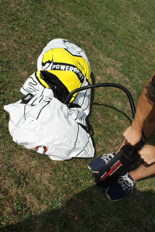 Hand pump for inflatable dummy