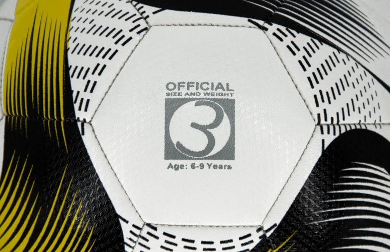 Gul og marineblå fotball – Størrelse 4 Sports Invention AS